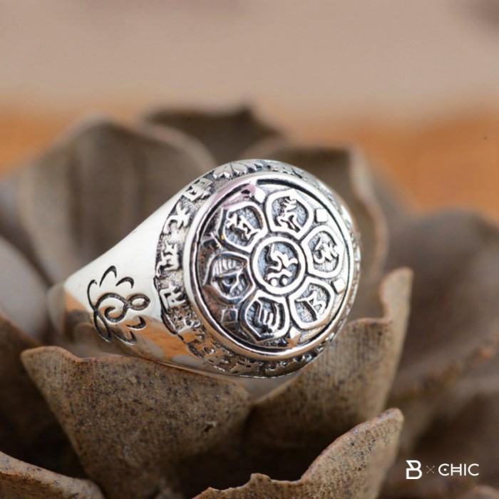 bague-lotus-mantra-chic-zen-tendance-spirituel