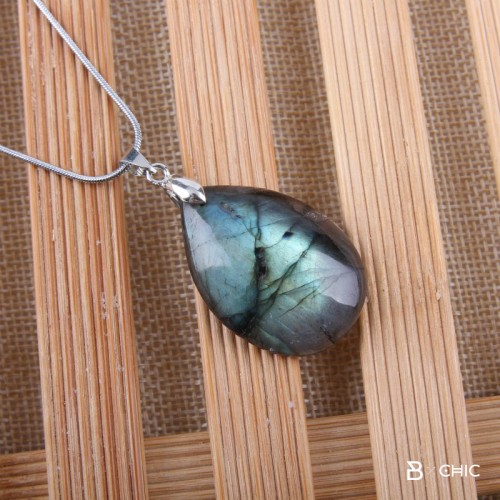 labradorite-pendentif-pierre-naturelle-esprit-karma-chance-protection-yoga