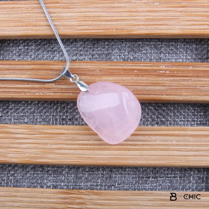 pendentif-rose-quartz-naturel-pierre-protection-stress